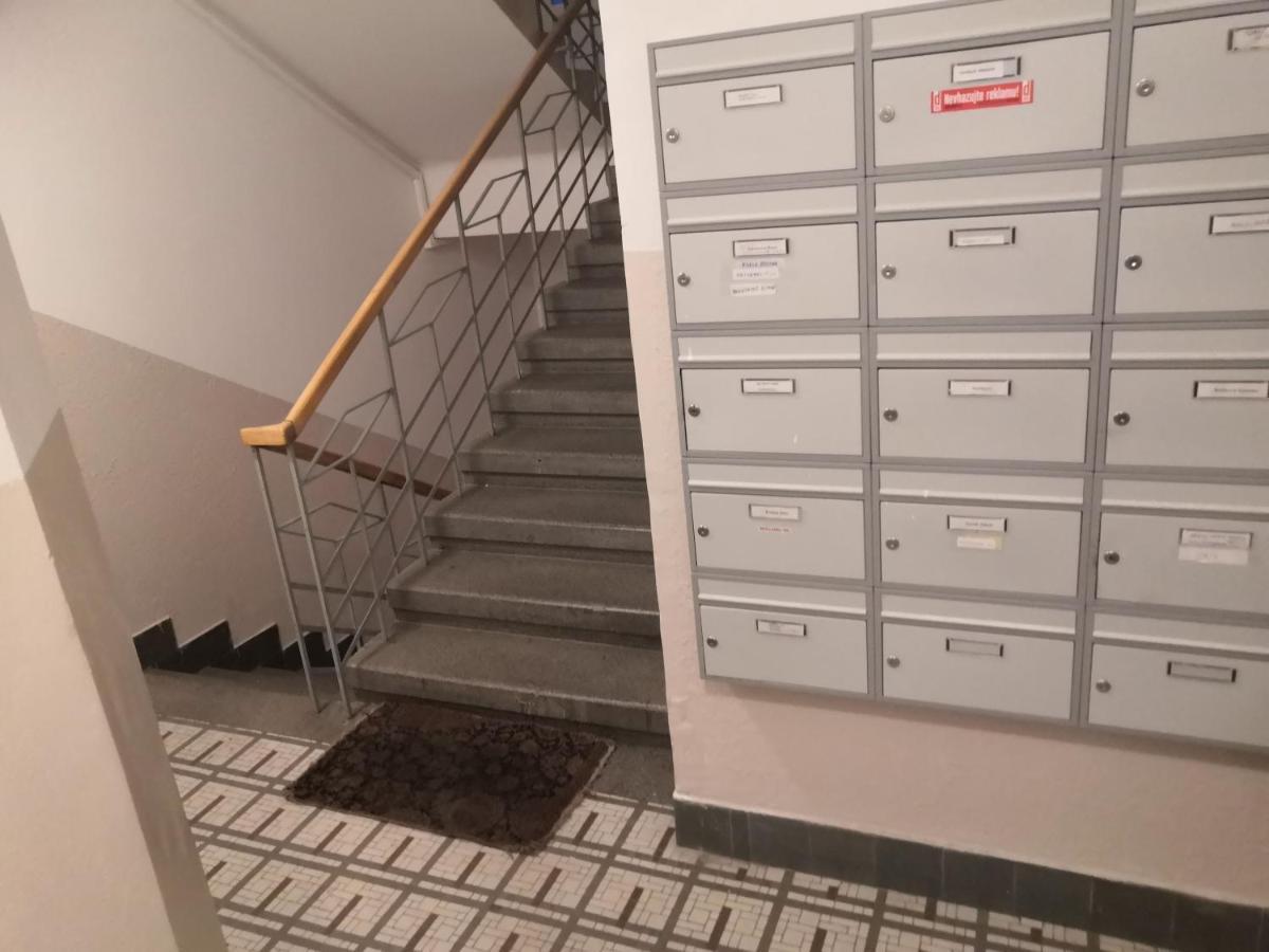 Economy Flat 18 Minutes From Vaclavske Namesti * Praga
